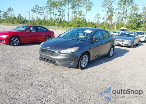 2015 Ford Focus Se z USA, uszkodzony, nr VIN 1FADP3FE5FL298477